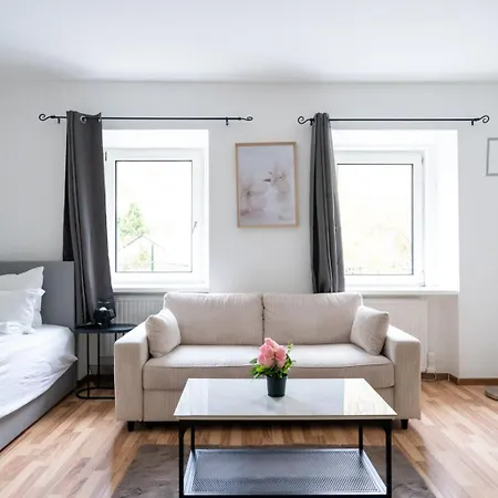 55 M2 I 2 I Up To 5 Guests I Near Vienna Appartement